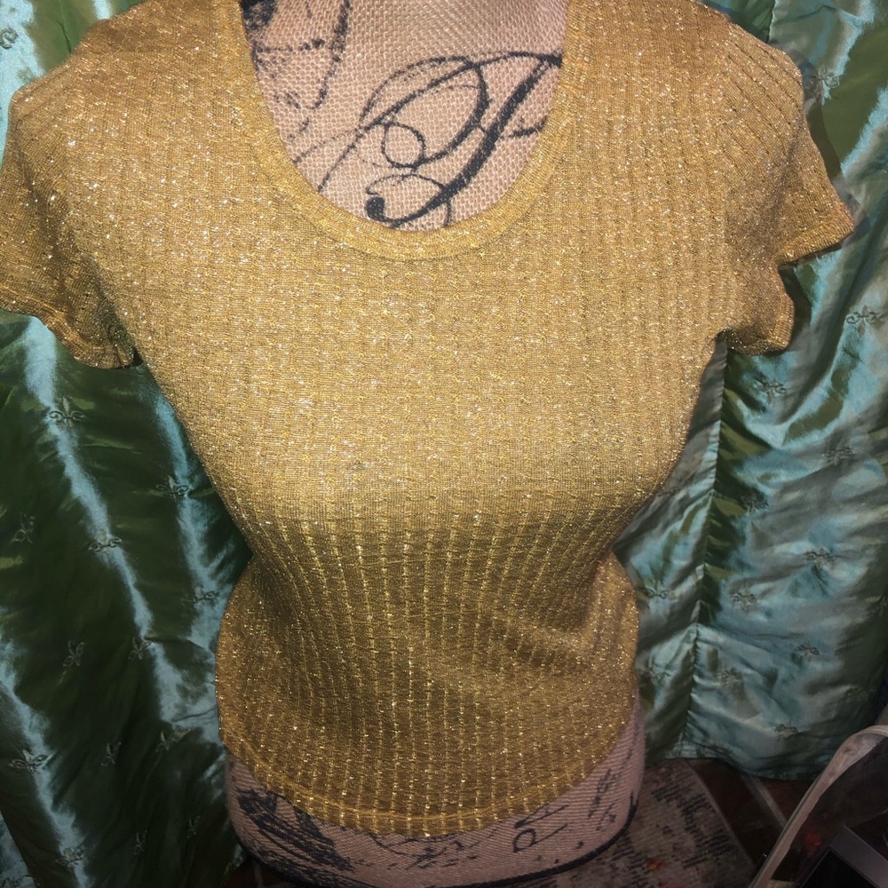 Bundle 2xitems Gold top&cardigan 🎀